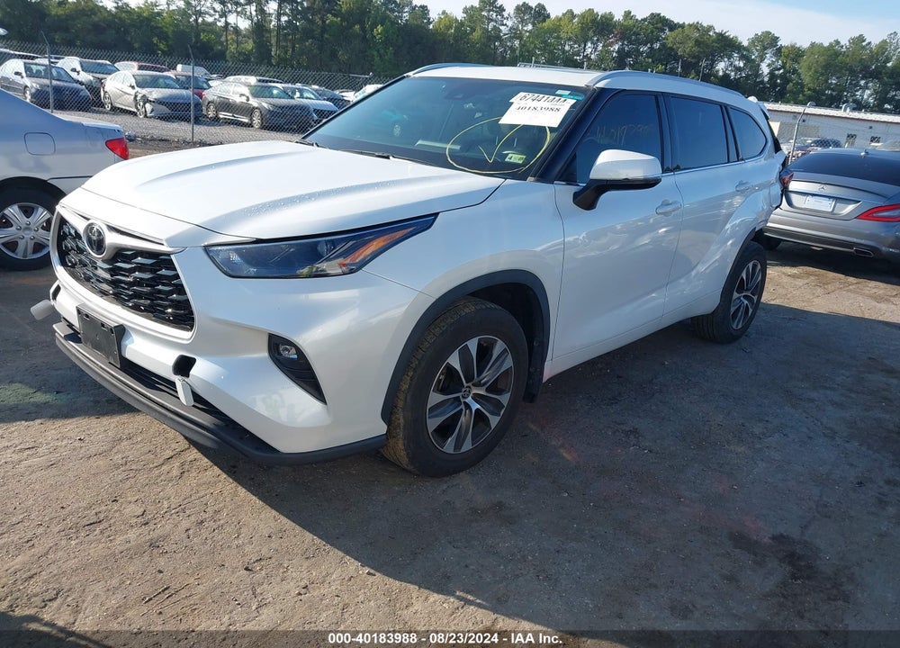 2022 TOYOTA HIGHLANDER VIN: 5TDGZRBH8NS566682