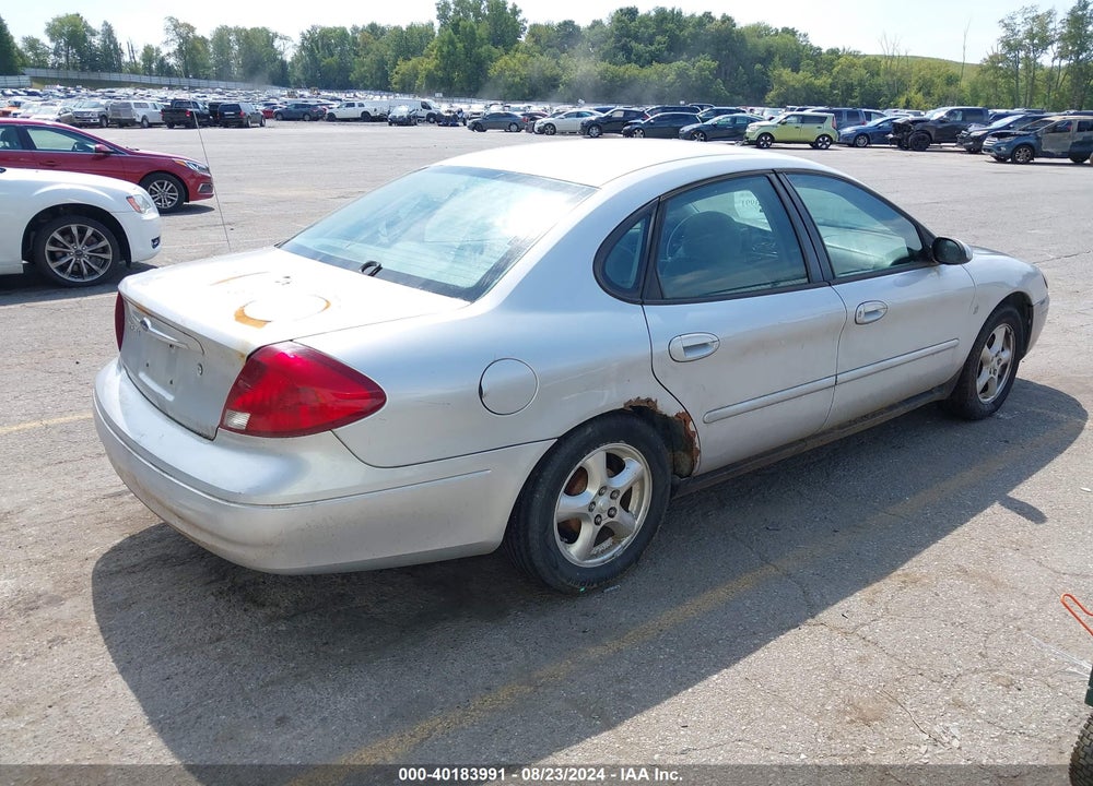 2002 FORD TAURUS SES VIN: 1FAFP55292A244519