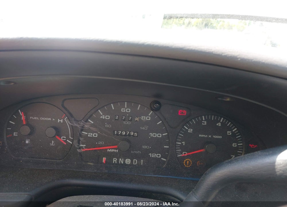 2002 FORD TAURUS SES VIN: 1FAFP55292A244519
