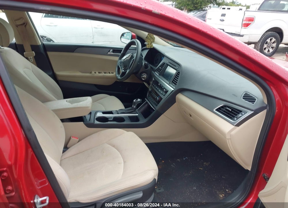 2017 HYUNDAI SONATA SE VIN: 5NPE24AF3HH477403