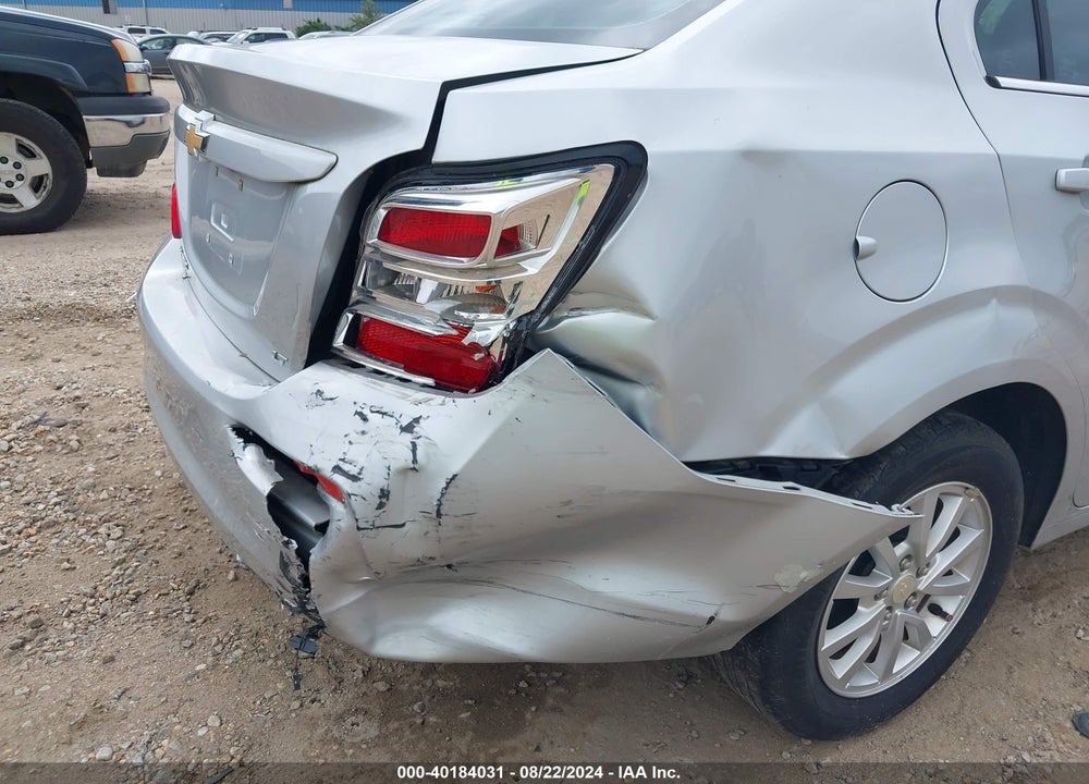 2018 CHEVROLET SONIC LT AUTO VIN: 1G1JD5SH9J4102683