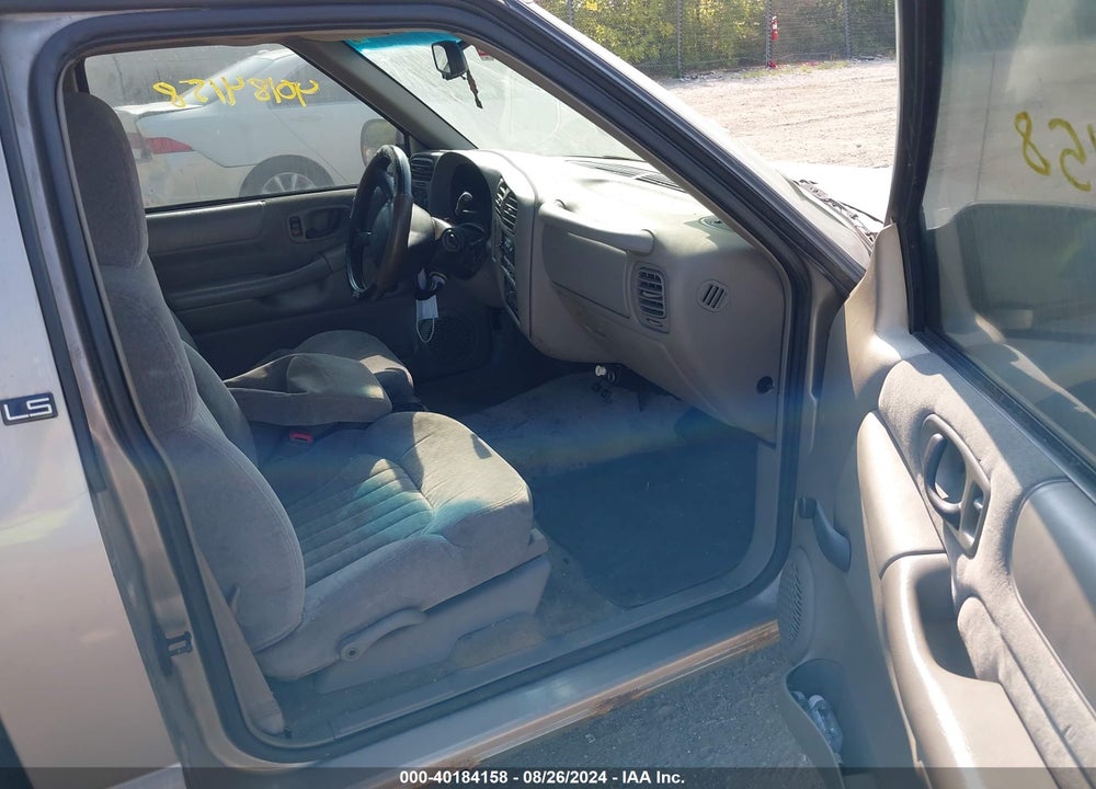 2000 CHEVROLET S-10 LS VIN: 1GCCS1456YK275097