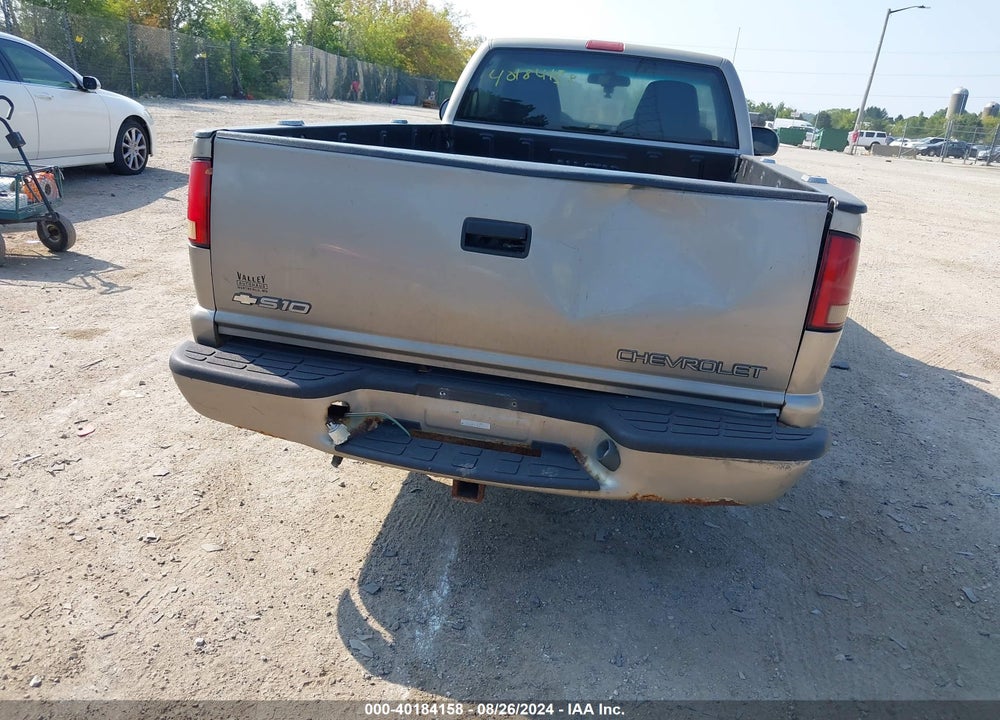 2000 CHEVROLET S-10 LS VIN: 1GCCS1456YK275097
