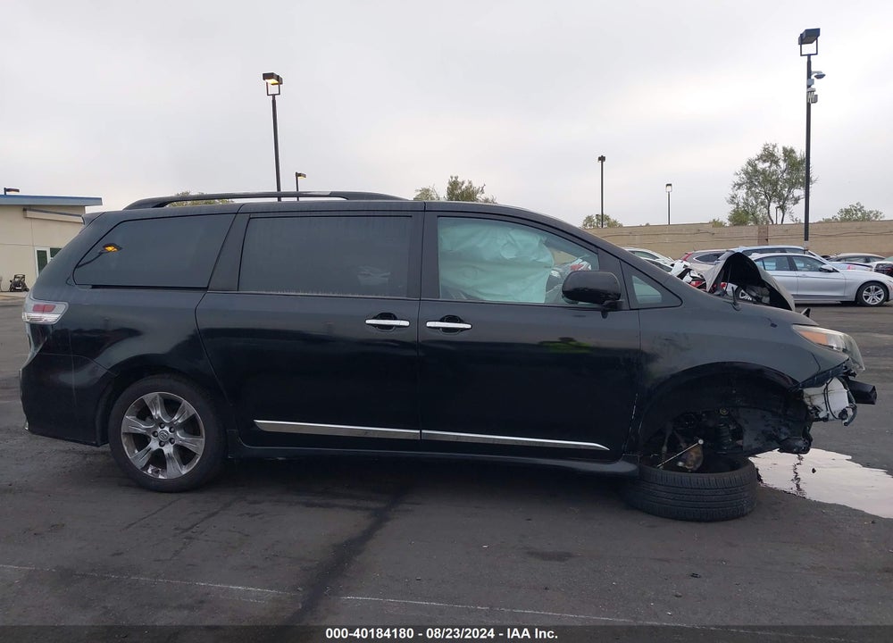 2013 TOYOTA SIENNA SE 8 PASSENGER VIN: 5TDXK3DC0DS352268