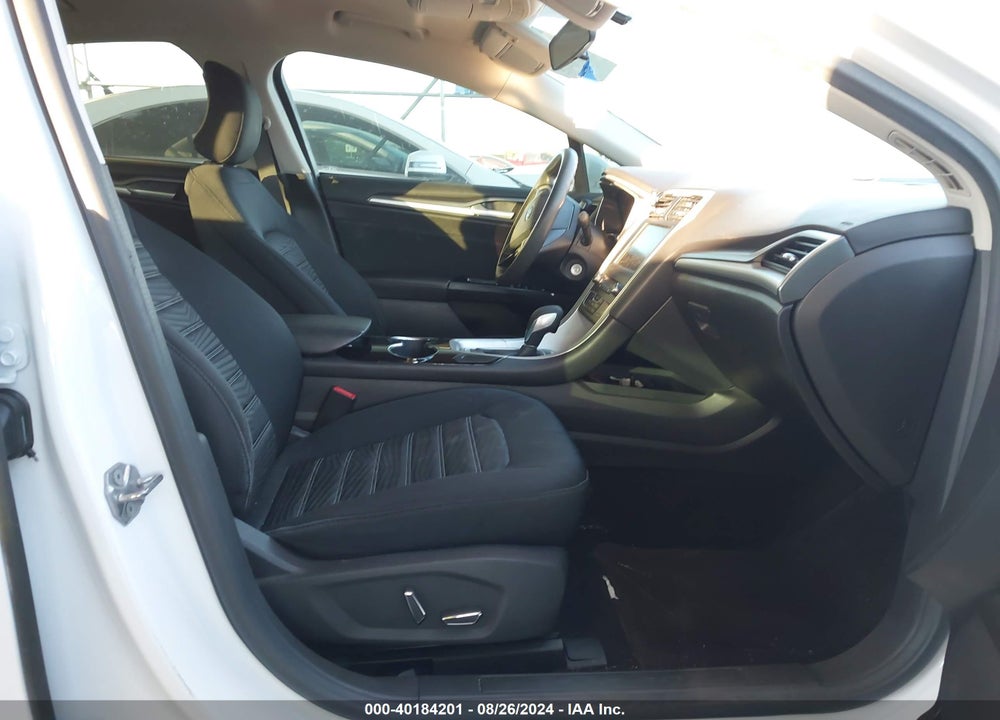 2016 FORD FUSION SE VIN: 3FA6P0H74GR314418