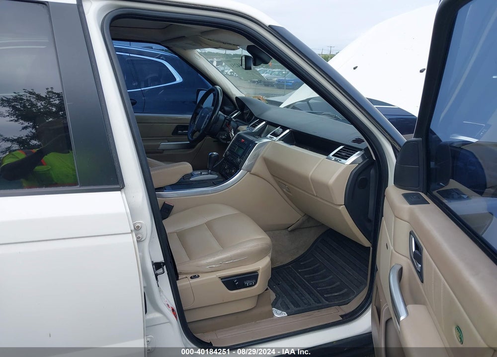 2009 LAND ROVER RANGE ROVER SPORT HSE VIN: SALSF254X9A199735