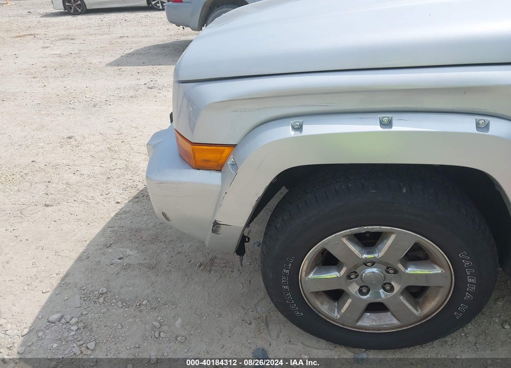 2006 JEEP COMMANDER LIMITED VIN: 1J8HG58N86C286143