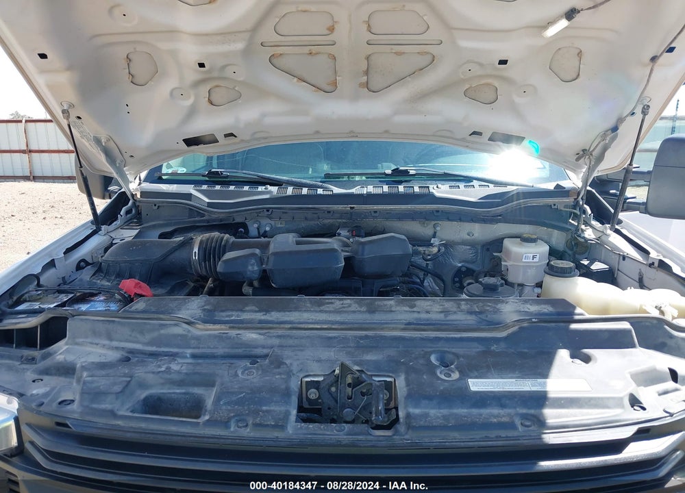 2019 FORD F-350 CHASSIS XL VIN: 1FD8W3H68KEG77603