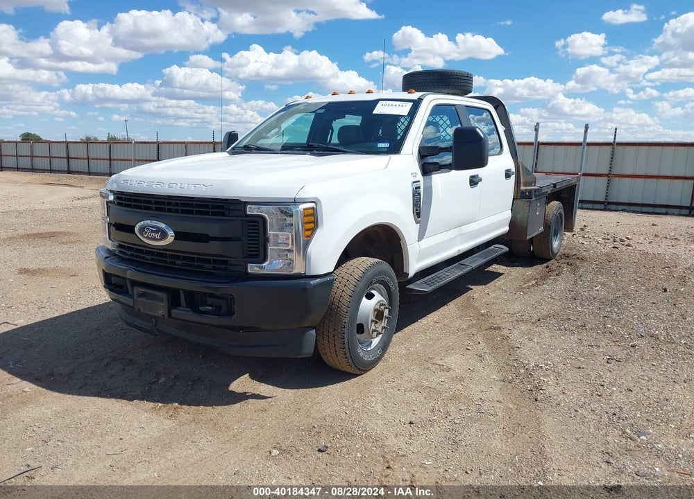 2019 FORD F-350 CHASSIS XL VIN: 1FD8W3H68KEG77603