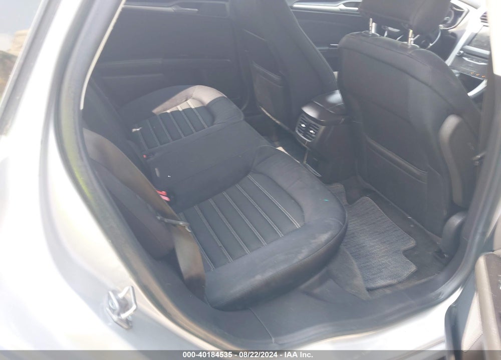 2015 FORD FUSION SE VIN: 3FA6P0HD1FR244526