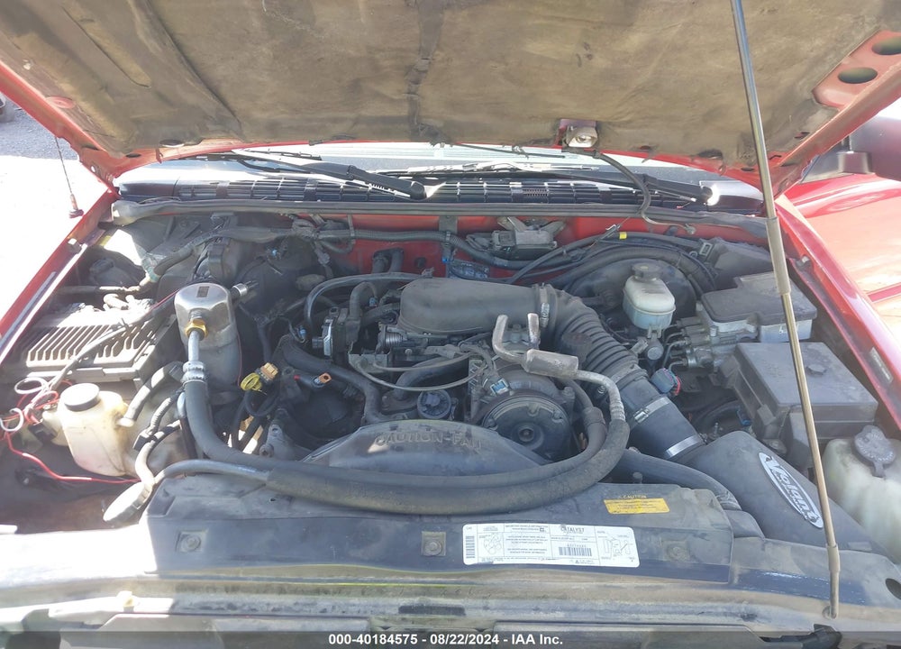 1999 CHEVROLET BLAZER LS VIN: 1GNCT18W2XK180705