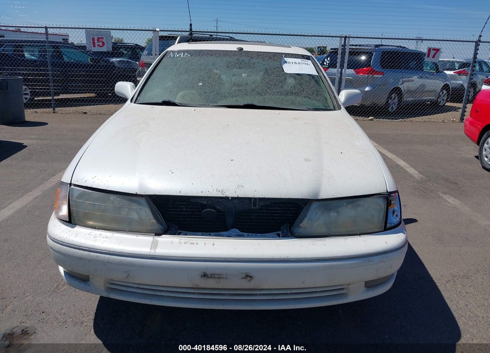 1999 TOYOTA AVALON XLS VIN: 4T1BF18B6XU343655