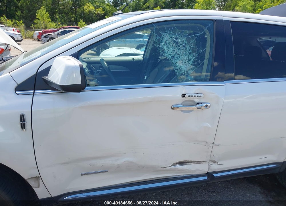 2011 LINCOLN MKX VIN: 2LMDJ6JK4BBJ07216