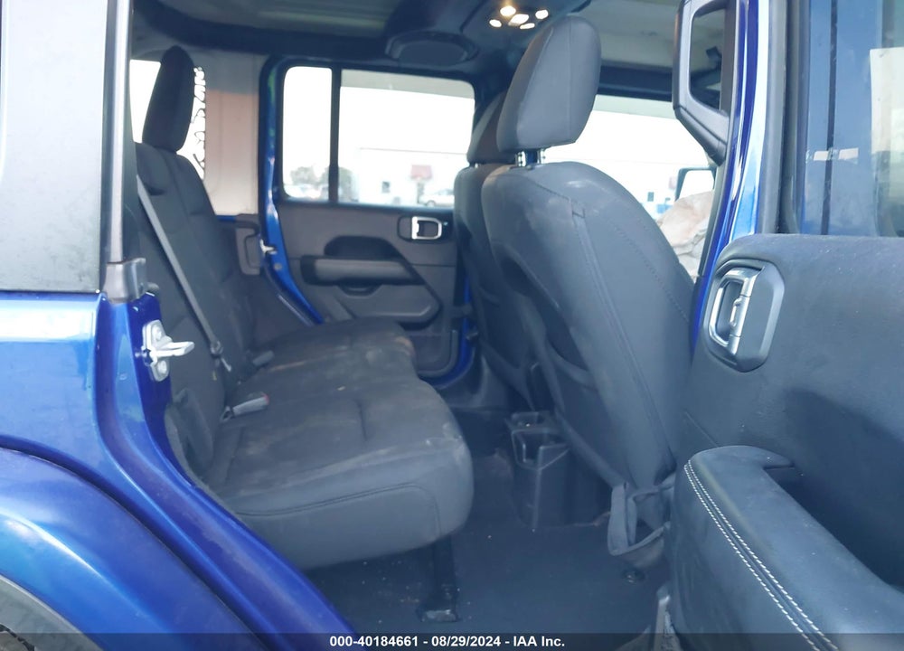 2019 JEEP WRANGLER UNLIMITED SAHARA 4X4 VIN: 1C4HJXEG0KW651739