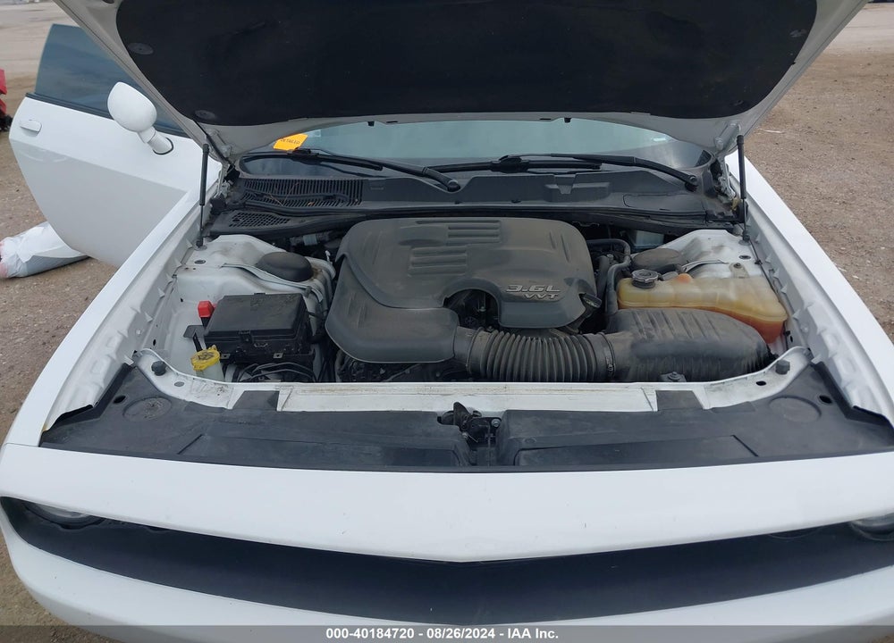 2019 DODGE CHALLENGER SXT VIN: 2C3CDZAG6KH640721