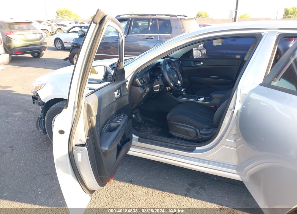 2018 KIA OPTIMA LX VIN: 5XXGT4L36JG235649