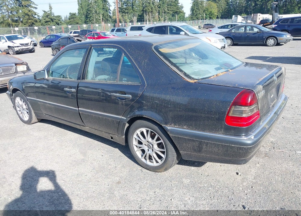 1998 MERCEDES-BENZ C 230 VIN: WDBHA23G7WA587092