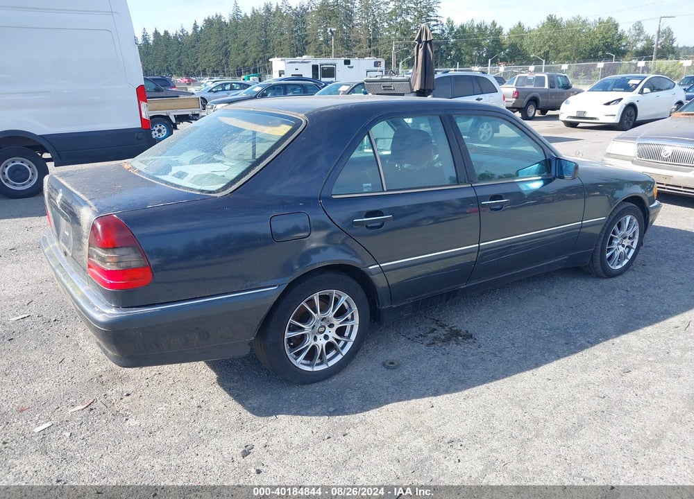 1998 MERCEDES-BENZ C 230 VIN: WDBHA23G7WA587092