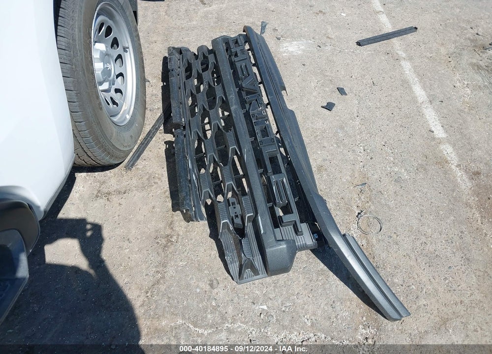 2024 CHEVROLET SILVERADO 1500 4WD STANDARD BED WT VIN: 3GCPDAEKXRG272633