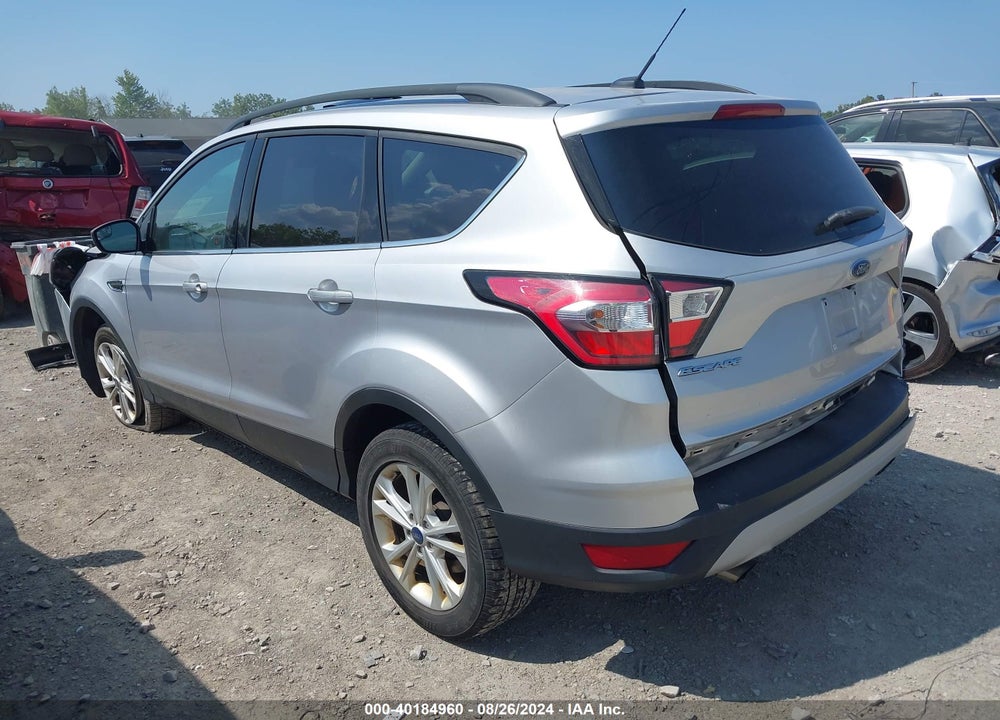 2018 FORD ESCAPE SE VIN: 1FMCU9GD2JUC41112