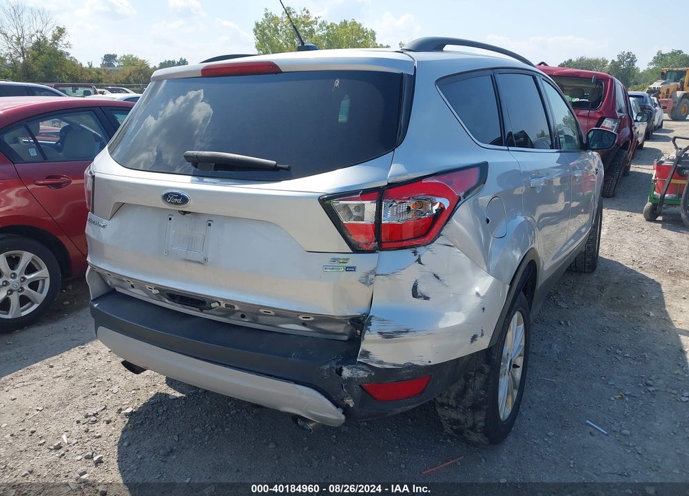 2018 FORD ESCAPE SE VIN: 1FMCU9GD2JUC41112