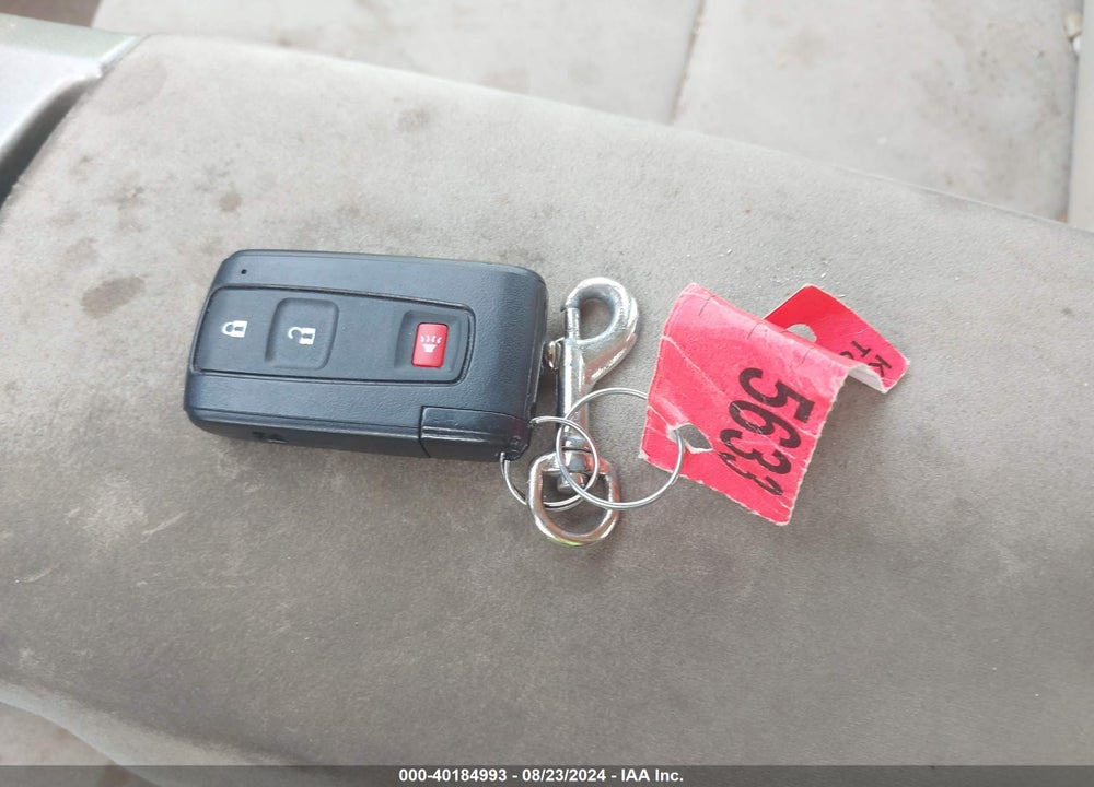 2005 TOYOTA PRIUS VIN: JTDKB20U753125682