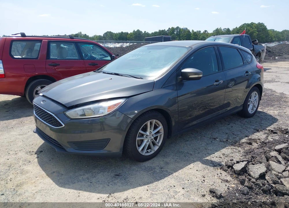 2015 FORD FOCUS SE VIN: 1FADP3K27FL311144