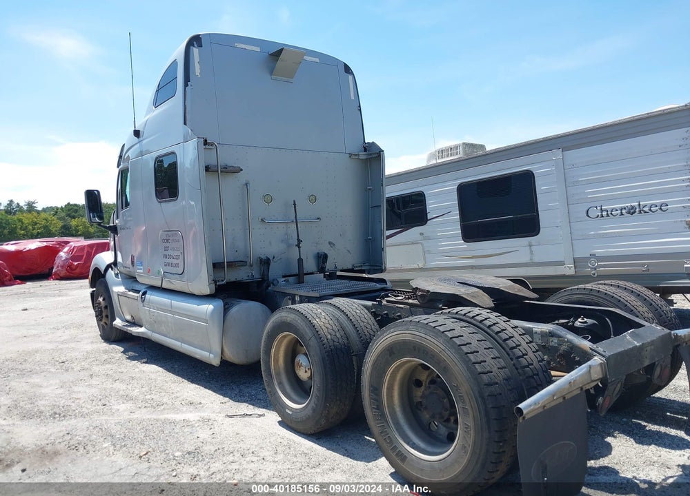 2013 PETERBILT 587 VIN: 1XP4D49X8DD183237