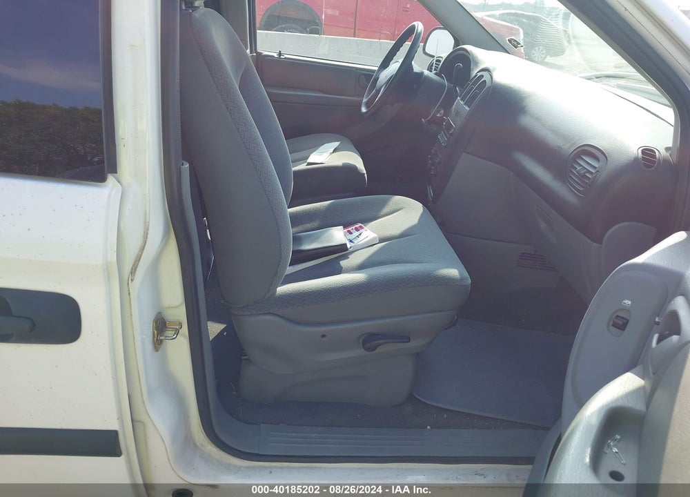 2005 DODGE GRAND CARAVAN SE VIN: 1D4GP24R95B180754