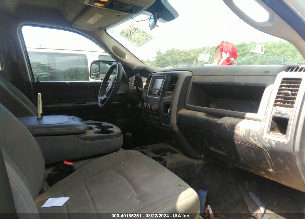 2017 RAM 2500 TRADESMAN 4X4 6'4 BOX VIN: 3C6UR5CJXHG588710