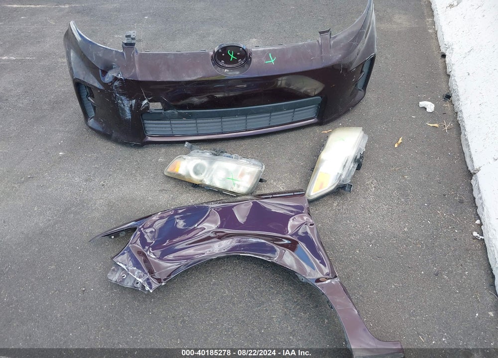 2011 SCION XB VIN: JTLZE4FE1B1137372