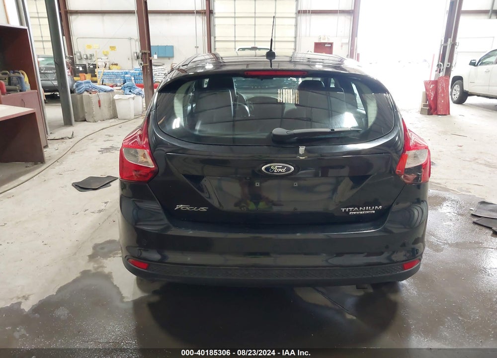 2014 FORD FOCUS TITANIUM VIN: 1FADP3N28EL270971