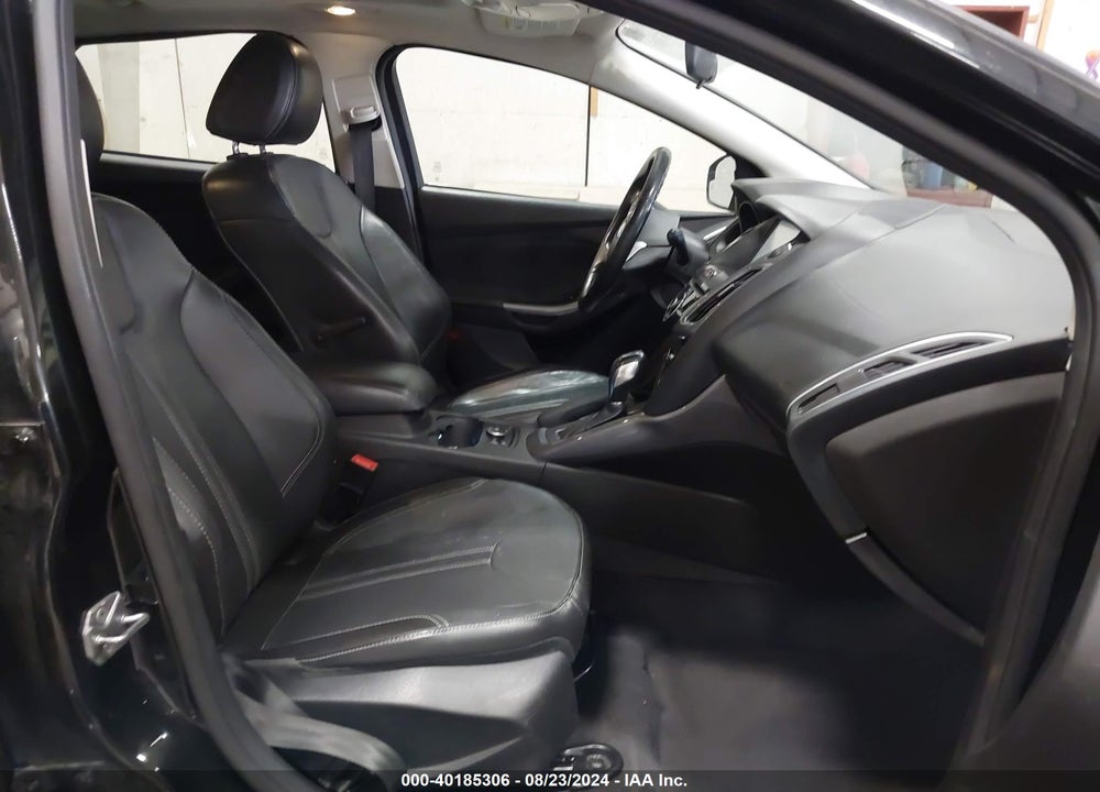 2014 FORD FOCUS TITANIUM VIN: 1FADP3N28EL270971