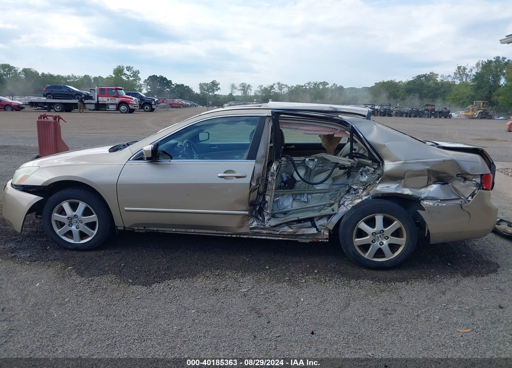 2005 HONDA ACCORD 3.0 EX VIN: 1HGCM66575A069214