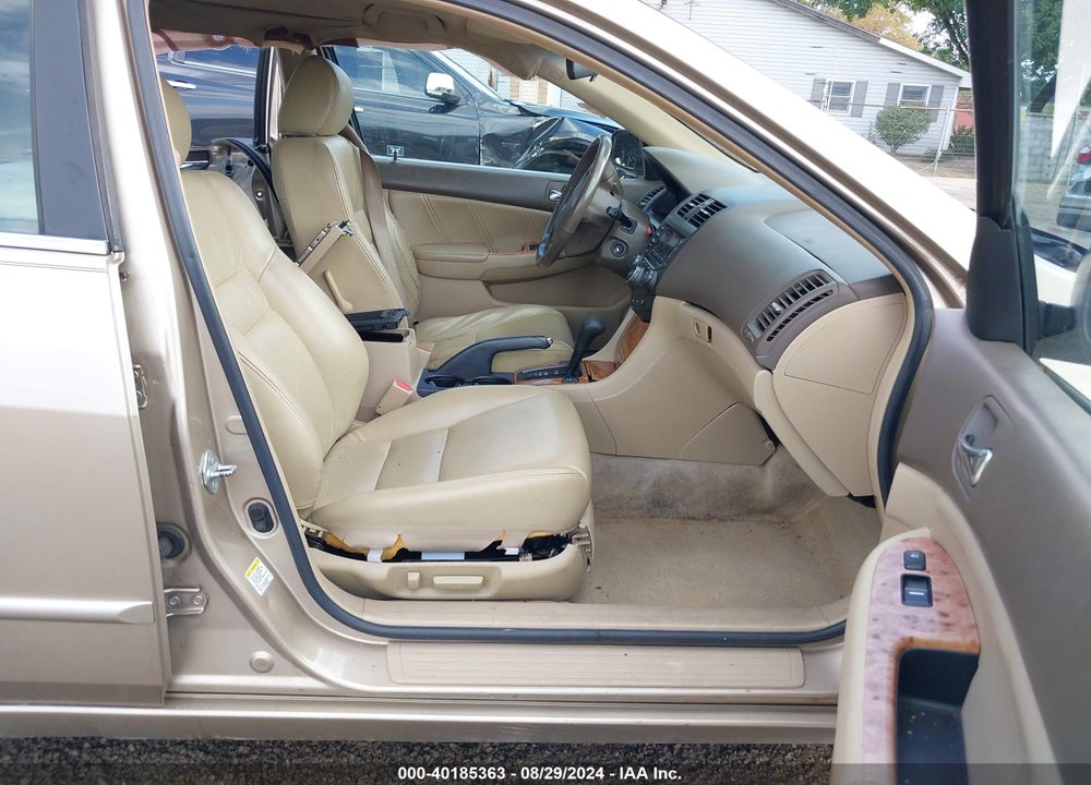 2005 HONDA ACCORD 3.0 EX VIN: 1HGCM66575A069214