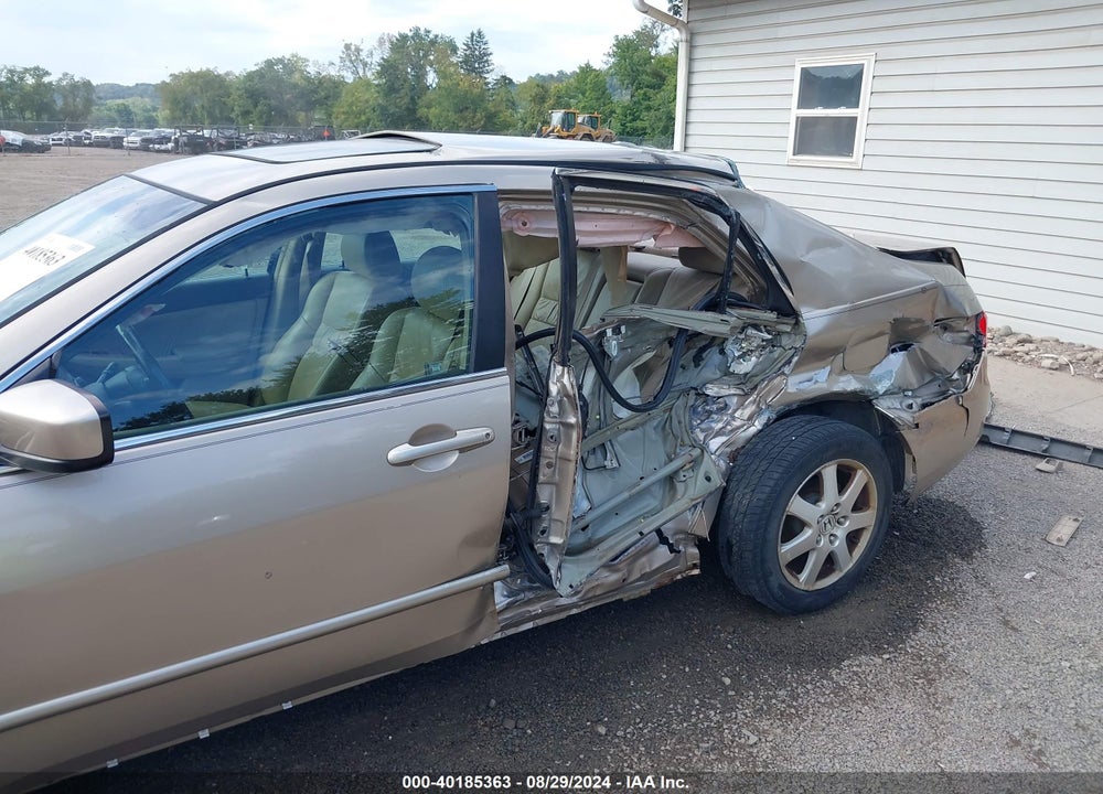 2005 HONDA ACCORD 3.0 EX VIN: 1HGCM66575A069214