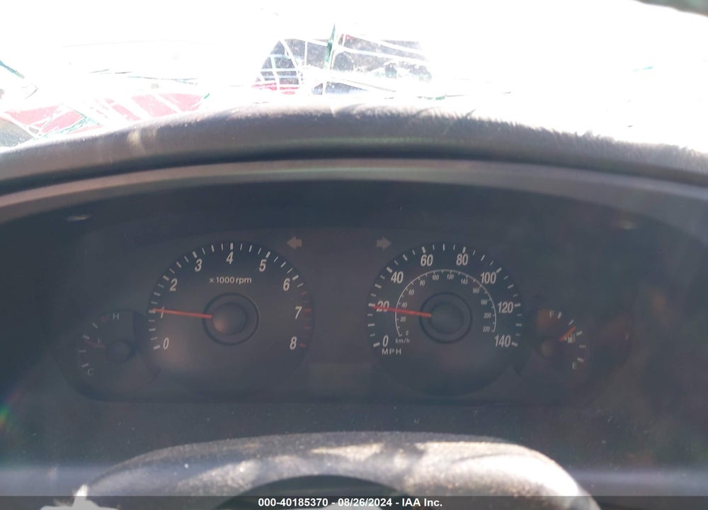2005 HYUNDAI ELANTRA GLS/GT VIN: KMHDN46D15U138629