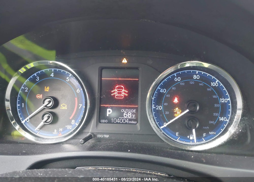 2019 TOYOTA COROLLA LE VIN: 5YFBURHE4KP876001