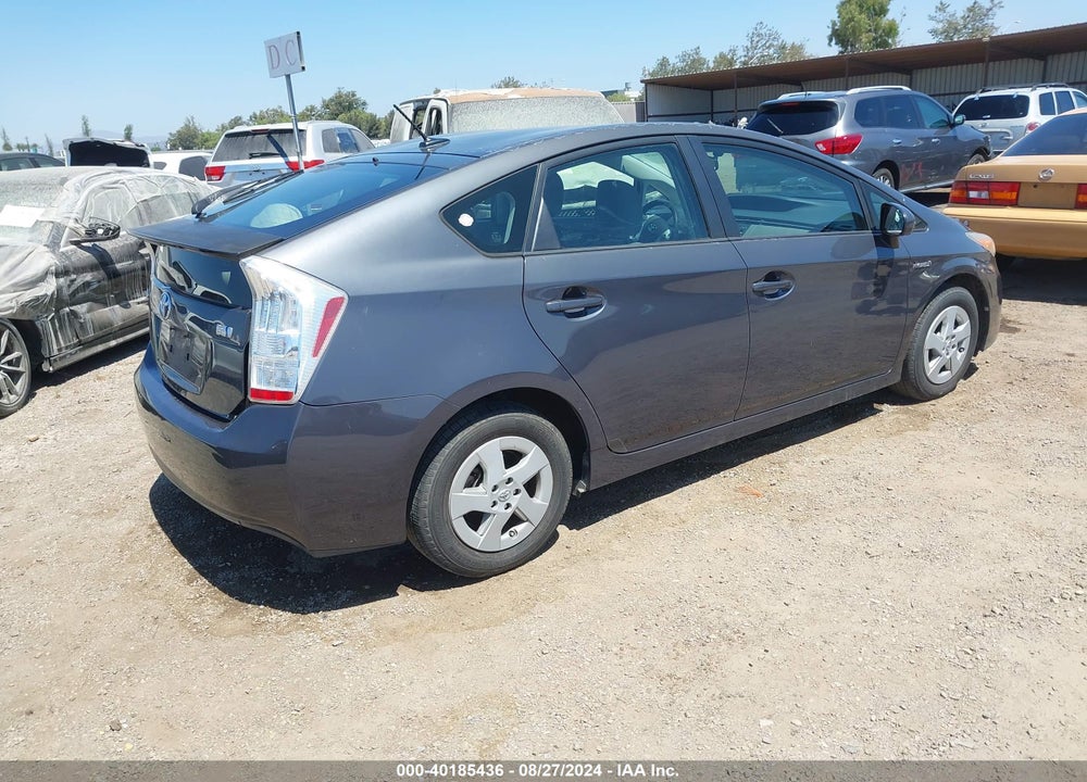 2011 TOYOTA PRIUS THREE VIN: JTDKN3DU8B0321747
