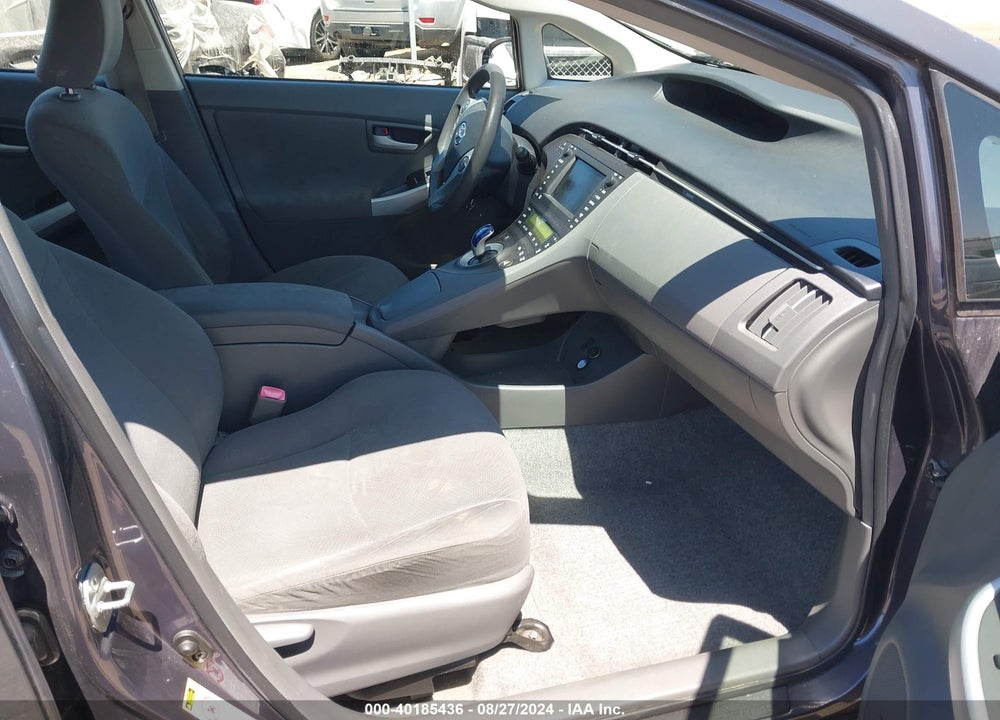 2011 TOYOTA PRIUS THREE VIN: JTDKN3DU8B0321747