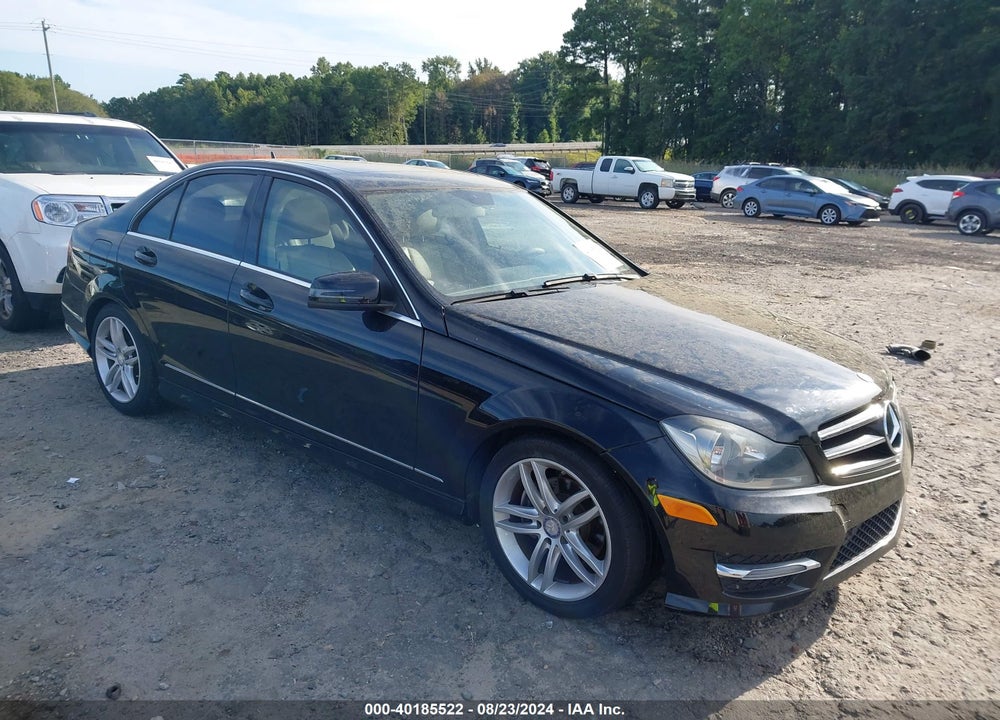 2014 MERCEDES-BENZ C 250 LUXURY/SPORT VIN: WDDGF4HB7EA933752