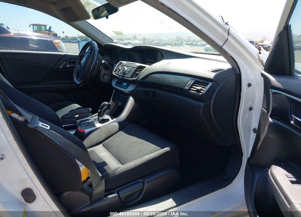 2014 HONDA ACCORD SPORT VIN: 1HGCR2F52EA207154