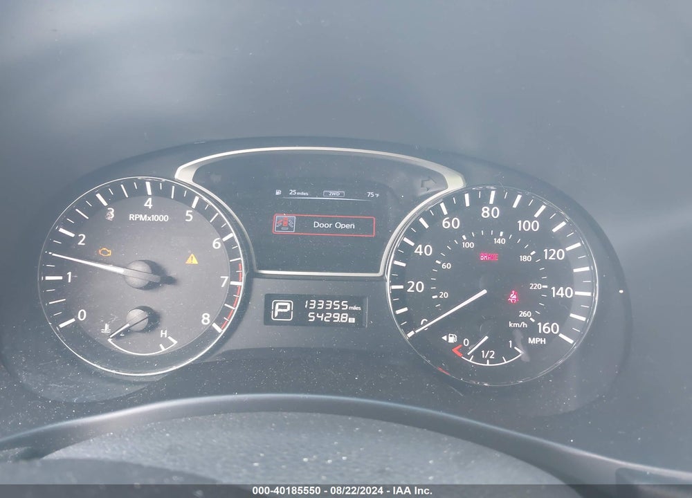 2014 NISSAN PATHFINDER SL VIN: 5N1AR2MM2EC638402
