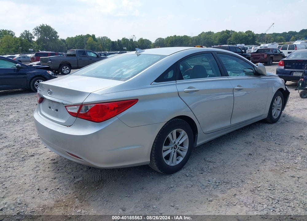 2013 HYUNDAI SONATA GLS VIN: 5NPEB4AC6DH702154