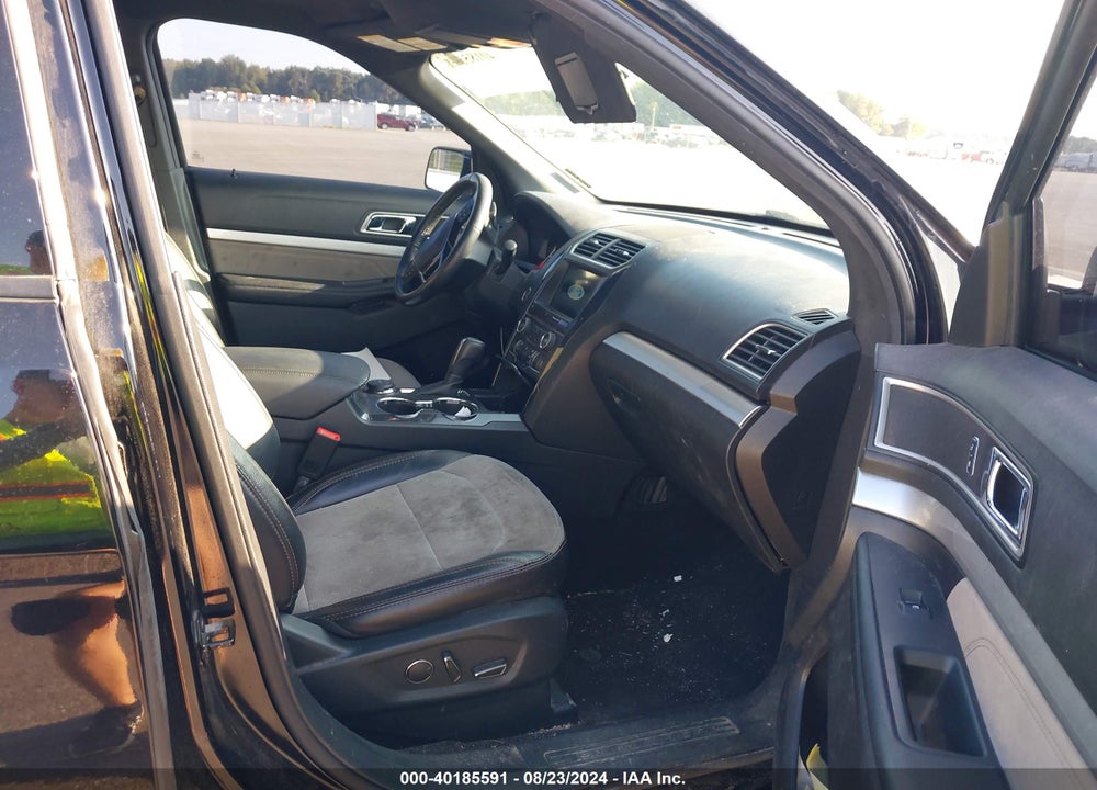 2017 FORD EXPLORER XLT VIN: 1FM5K8D8XHGE20412