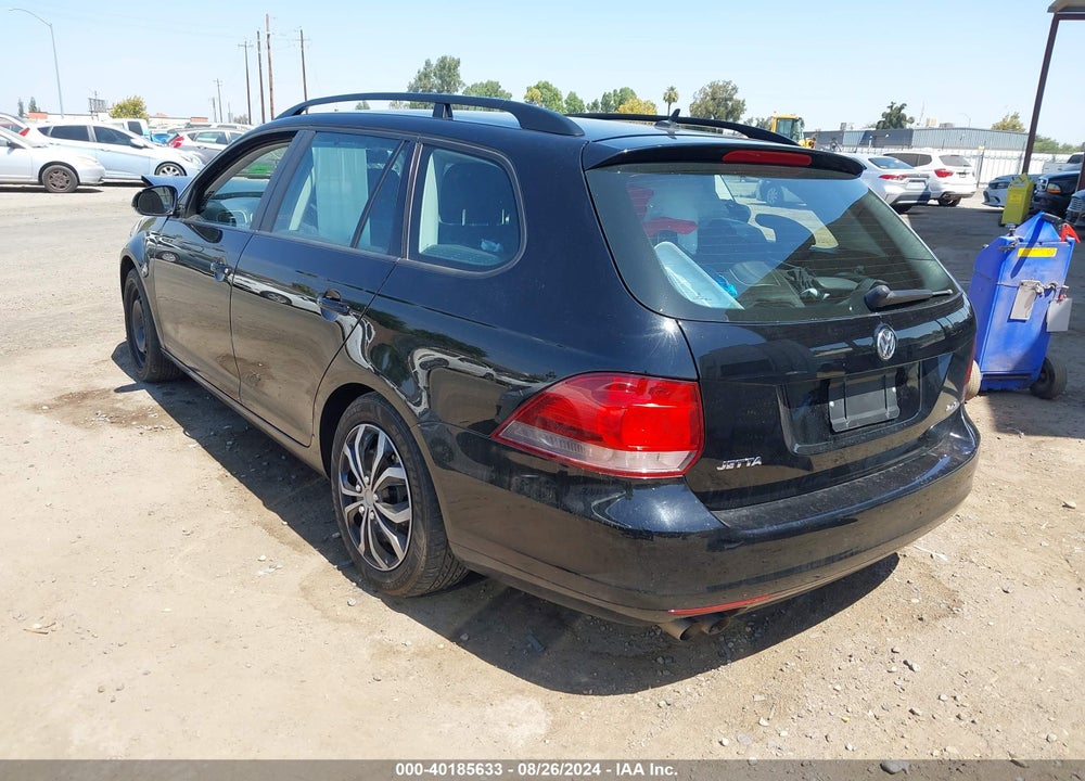2014 VOLKSWAGEN JETTA SPORTWAGEN 2.5L S VIN: 3VWPP7AJ3EM603052