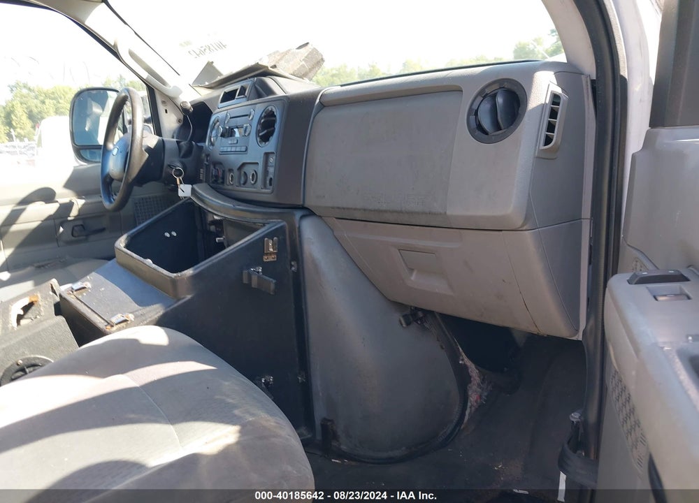 2011 FORD E-350 SUPER DUTY COMMERCIAL VIN: 1FDSS3ES4BDB29509