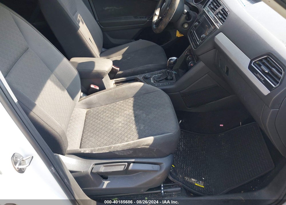 2018 VOLKSWAGEN TIGUAN 2.0T S VIN: 3VV0B7AX7JM080220