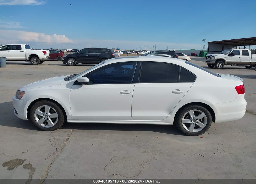 2012 VOLKSWAGEN JETTA 2.0L TDI VIN: 3VW3L7AJ3CM374301