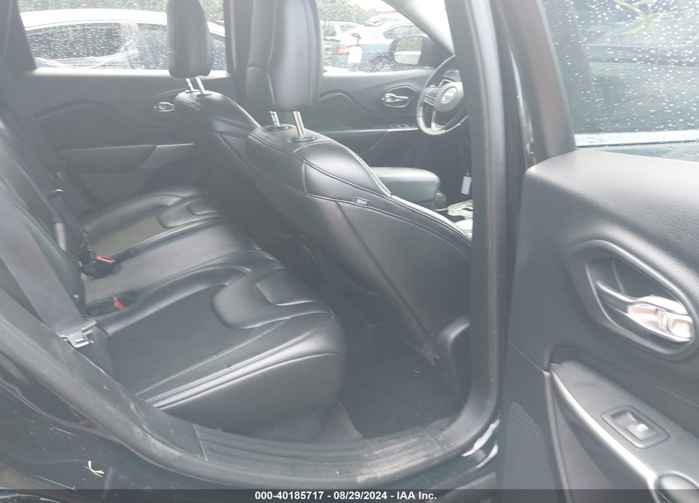 2019 JEEP CHEROKEE LATITUDE PLUS 4X4 VIN: 1C4PJMLBXKD182124
